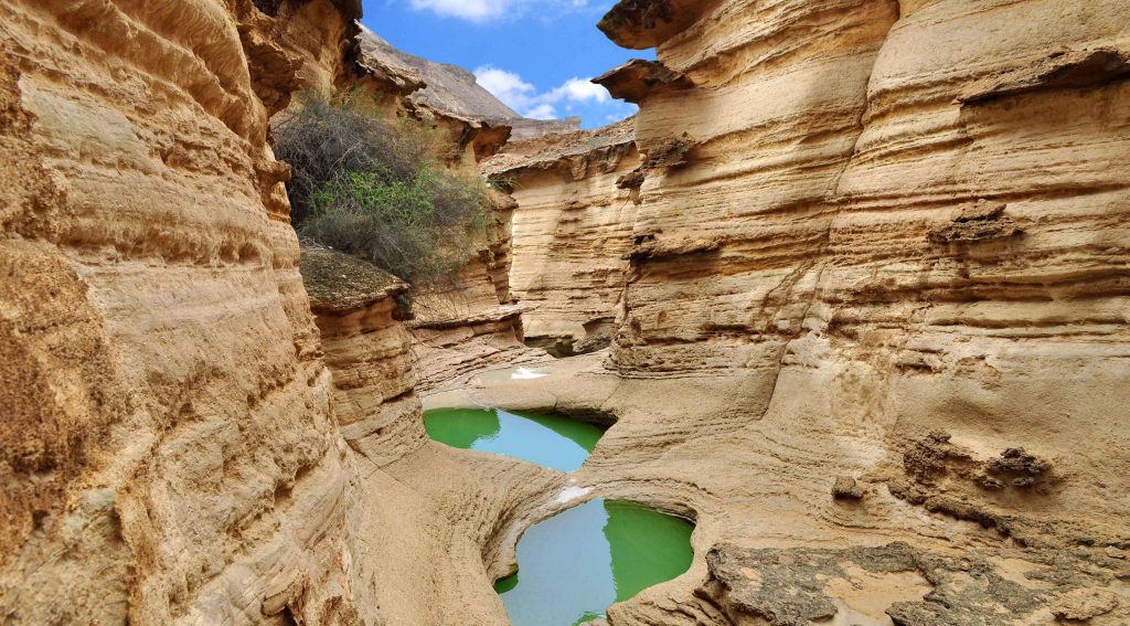 Chahkuh Canyon Qeshm Attractions in 2 Days