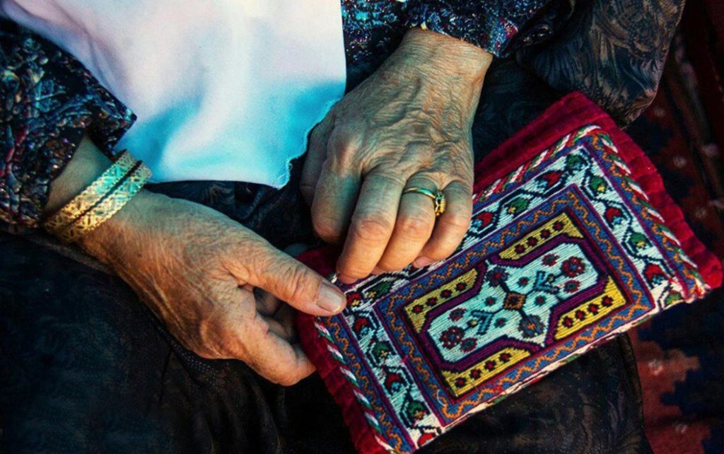 Qeshm Traditional Rugs and Embroidery